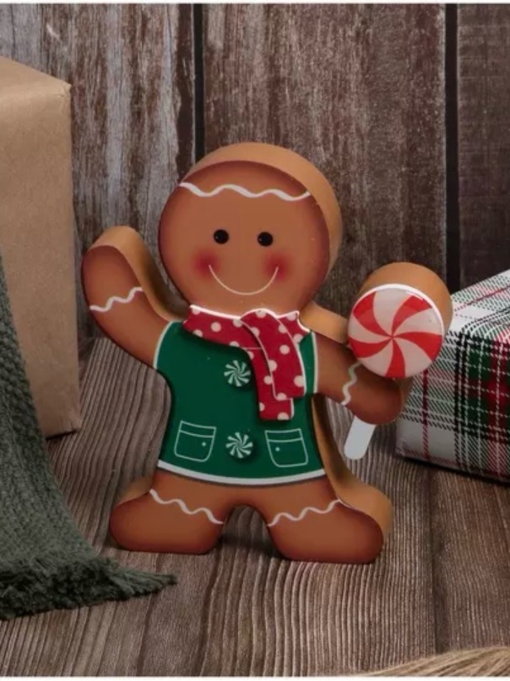Holiday Gingerbread wood Figurine Decoration in Green and Red